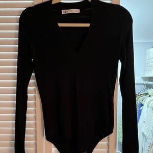 Never worn Zara Black Body Suit Size M